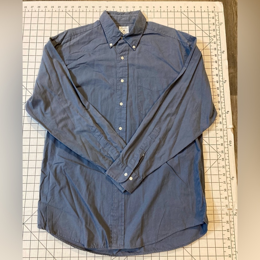 Brooks Brothers Men’s Size Medium Blue-Grey Button Down‎ Sport Shirt